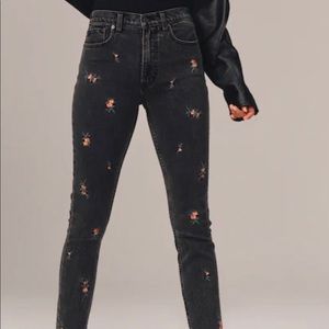 BRAND NEW Abercrombie Jeans Black/ Rose adorned